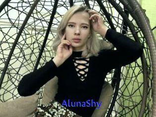 AlunaShy