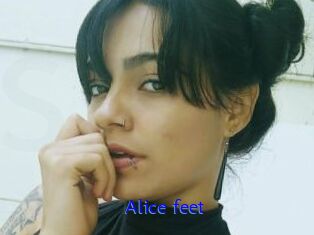 Alice_feet