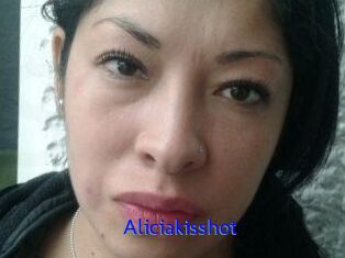 Aliciakisshot