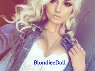 BlondieeDoll