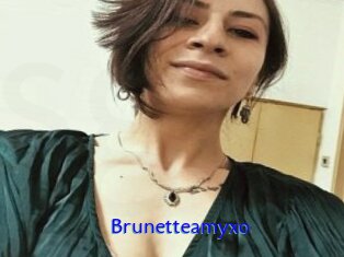 Brunetteamyxo