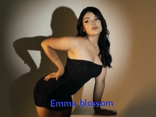 Emma_blossom