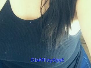 GiaMiley6996
