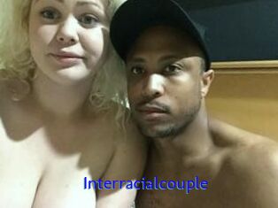Interracial_couple_