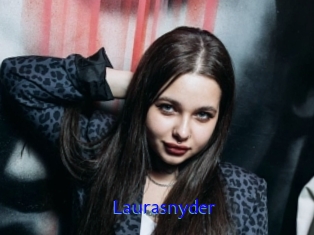 Laurasnyder