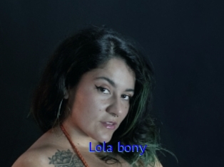 Lola_bony