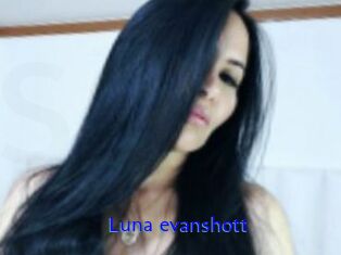 Luna_evanshott