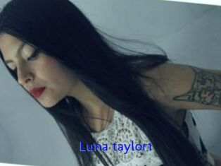 Luna_taylor1