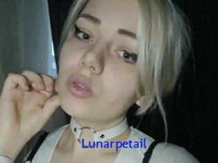 Lunarpetail