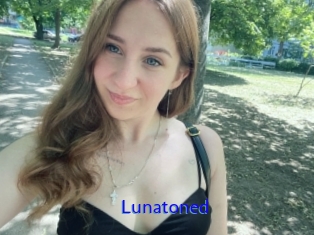 Lunatoned