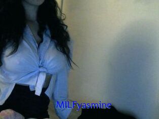 MILFyasmine