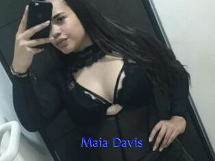 Maia_Davis