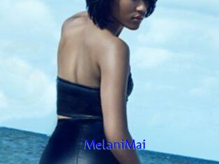 MelaniMai