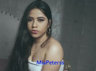 MiaPeterss