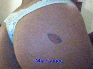 Mia_Cainee