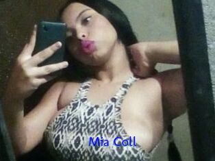 Mia_Coll