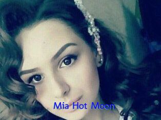 Mia_Hot_Moon