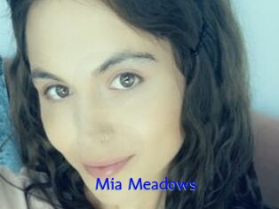 Mia_Meadows