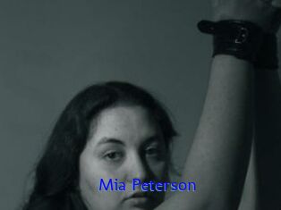 Mia_Peterson