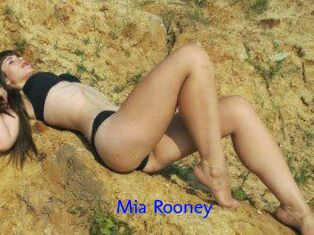 Mia_Rooney