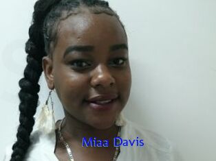 Miaa_Davis