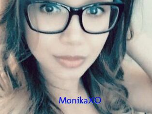 MonikaXO