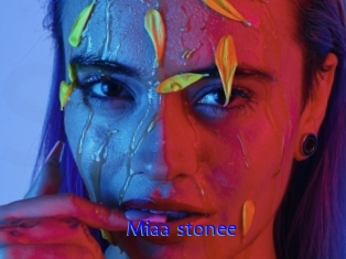Miaa_stonee