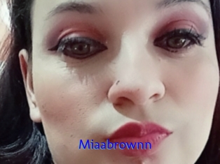 Miaabrownn