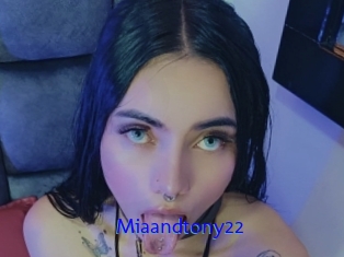 Miaandtony22