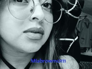 Miabrowm0111
