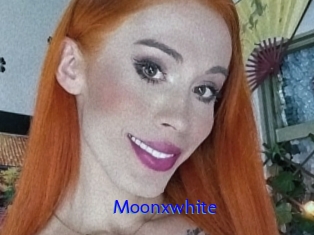 Moonxwhite