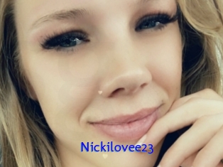 Nickilovee23