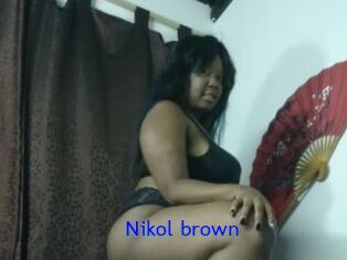 Nikol_brown