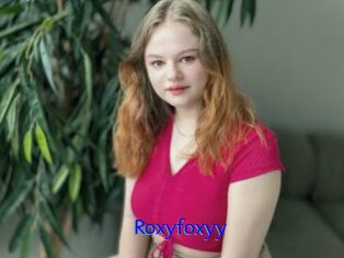 Roxyfoxyy