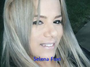 Selena_Fox1