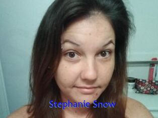 Stephanie_Snow