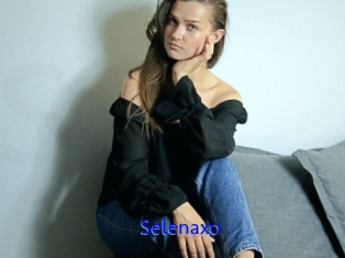 Selenaxo
