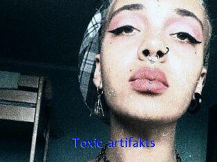 Toxic_artifakts