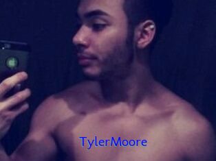 Tyler_Moore