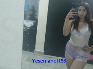 Yeseniahott88